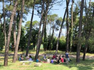 pause-dejeuner-bien-meritee-dans-le-parc-2_original
